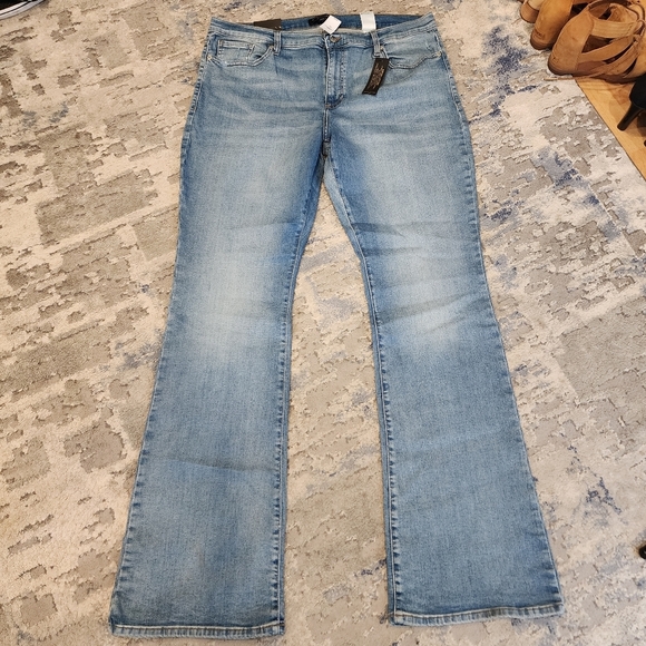 Banana Republic 18 Tall Bootcut Jeans Stretch Denim Lightwash Plus Size 34T NWT - Picture 3 of 15